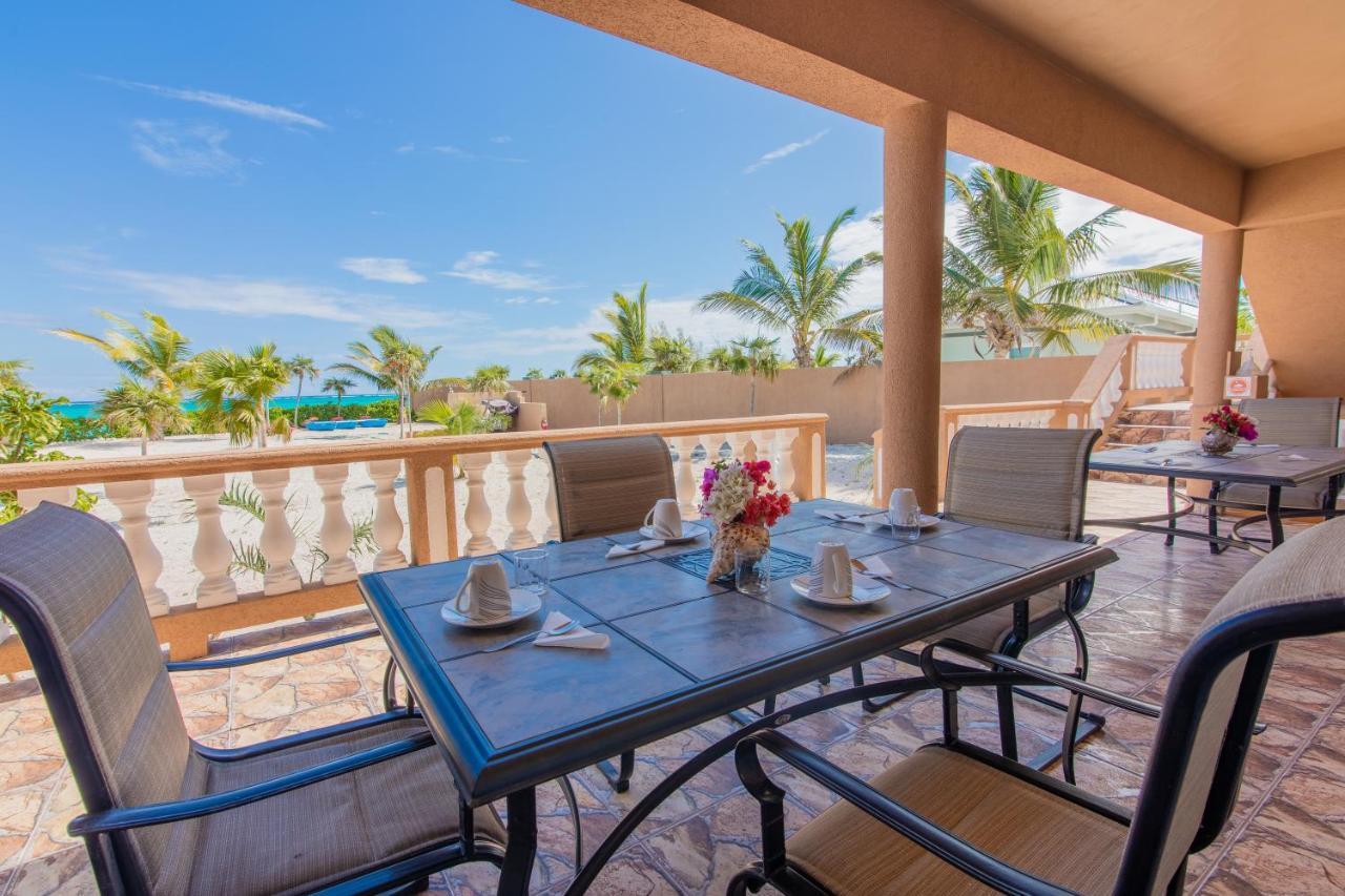 Golden Pelican Villa- 5 Bdr Beachfront Home In North Caicos, Turks & Caicos Whitby Exterior foto